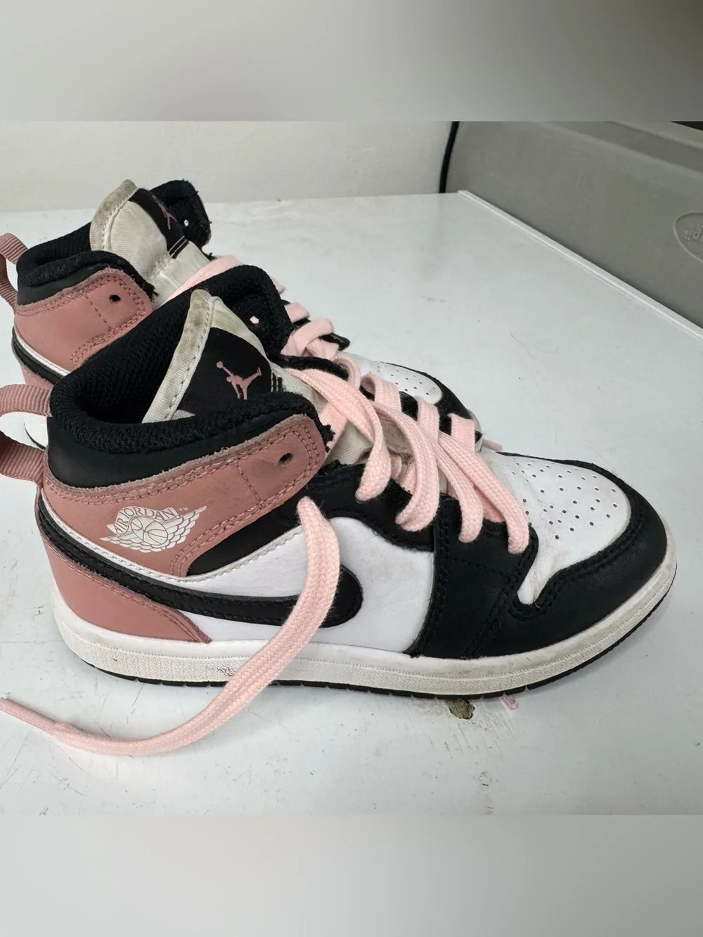 Nike Jordan Kids High-Top Sneakers